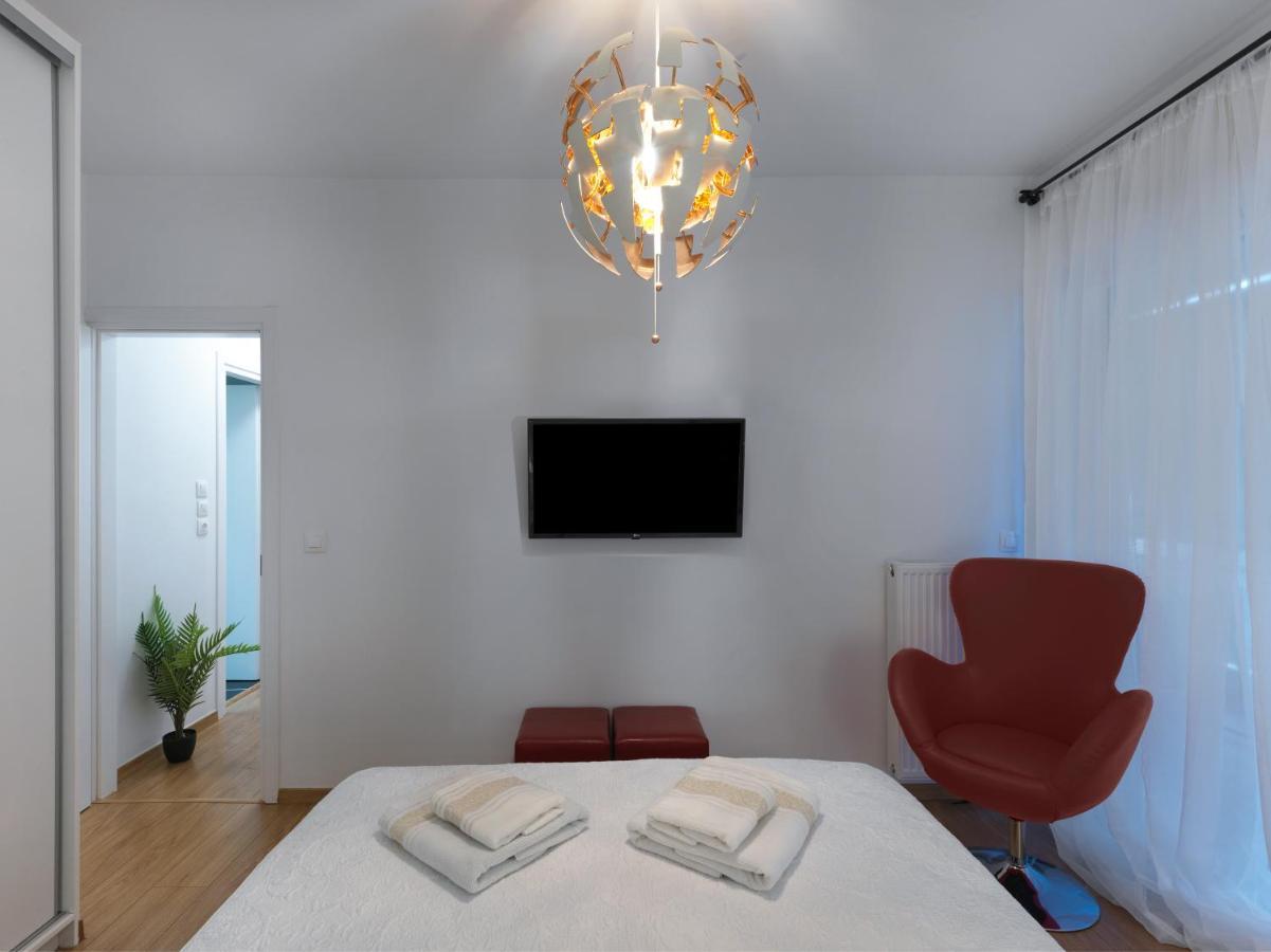 Elegant Apartment In Glyfada 아테네 외부 사진