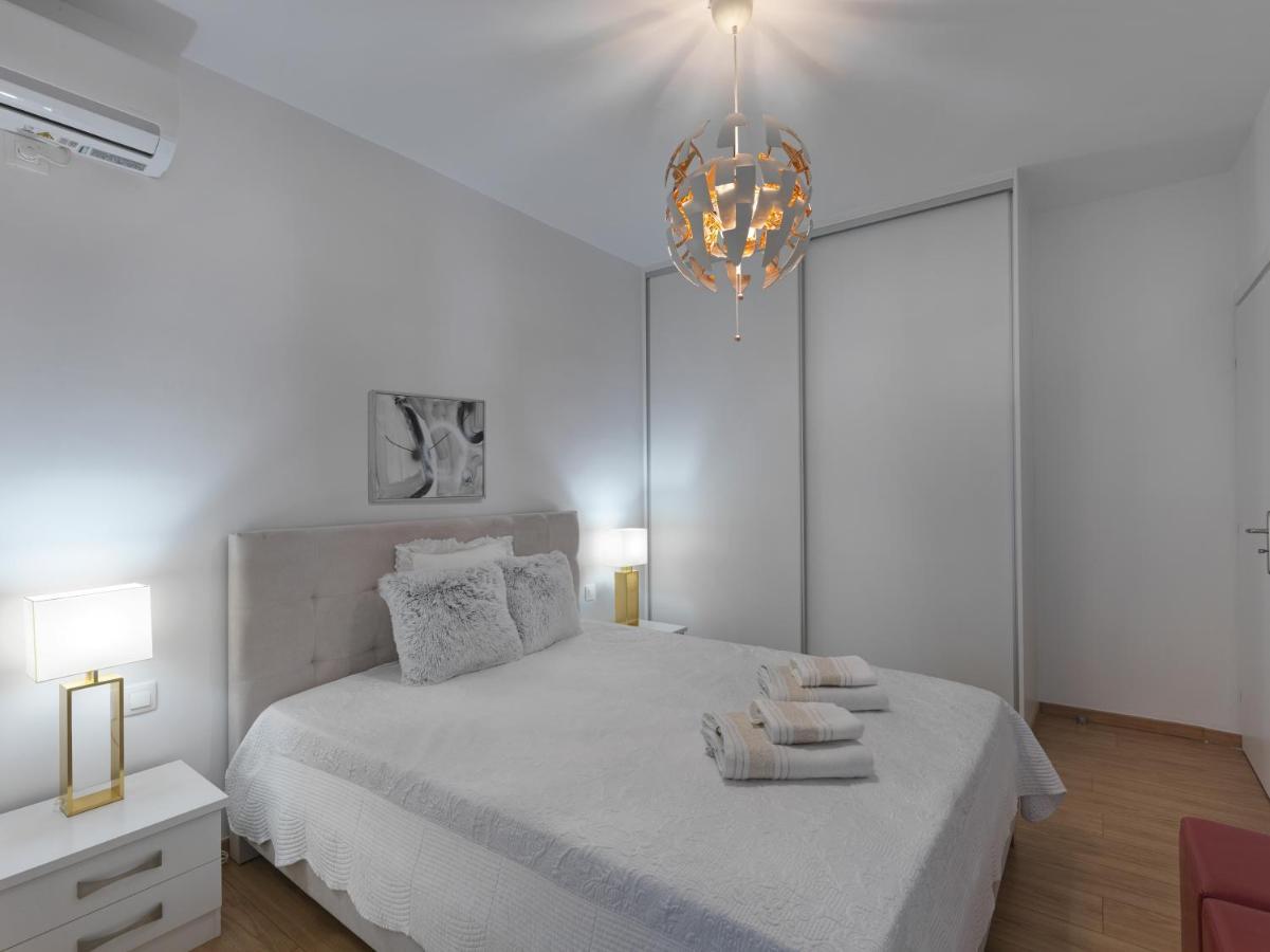 Elegant Apartment In Glyfada 아테네 외부 사진