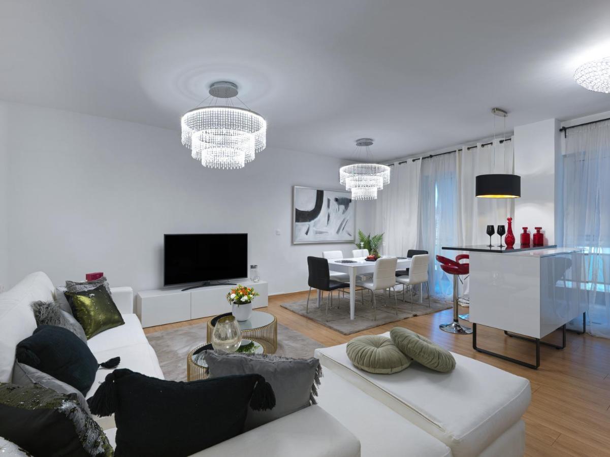 Elegant Apartment In Glyfada 아테네 외부 사진