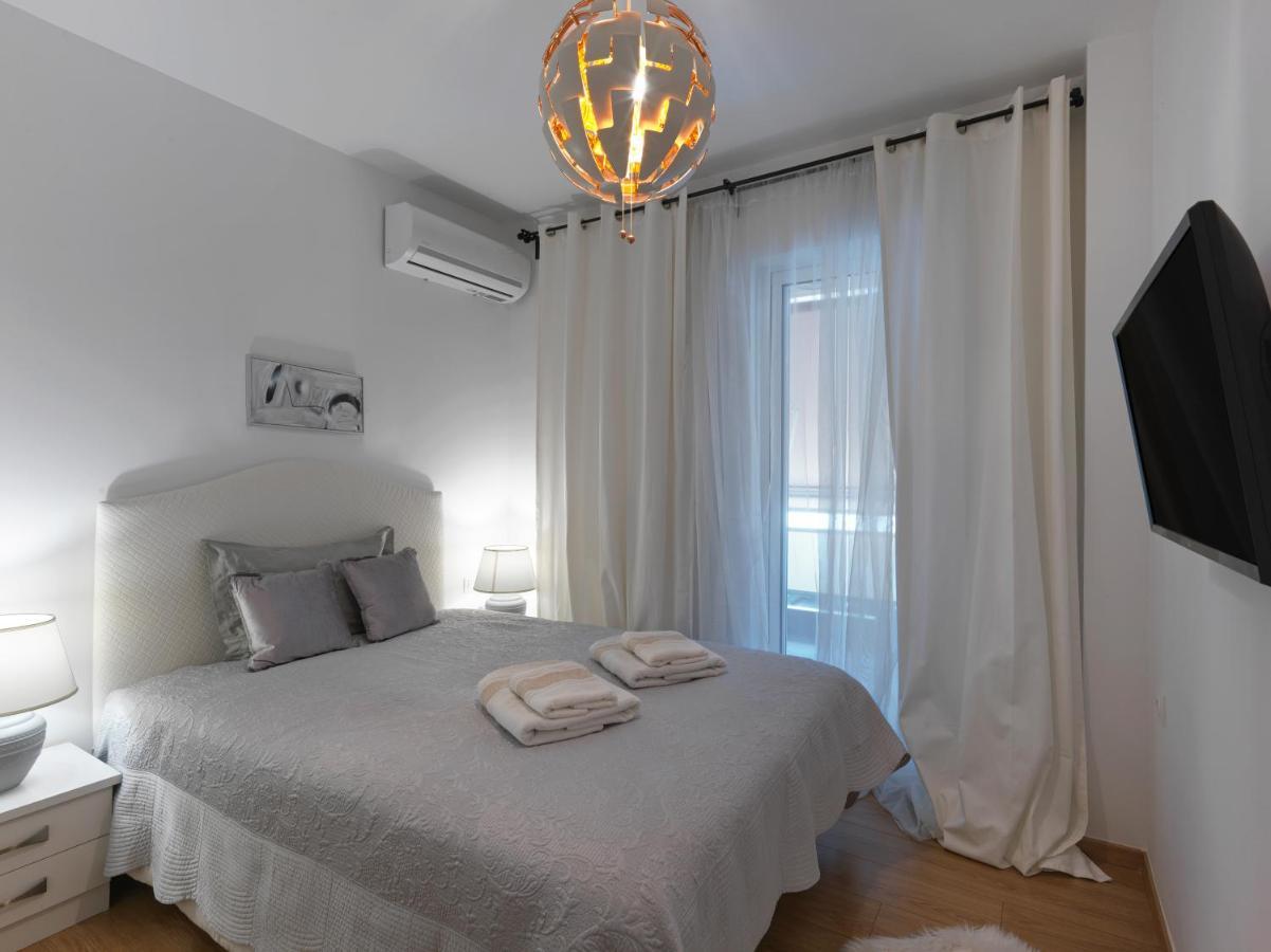 Elegant Apartment In Glyfada 아테네 외부 사진
