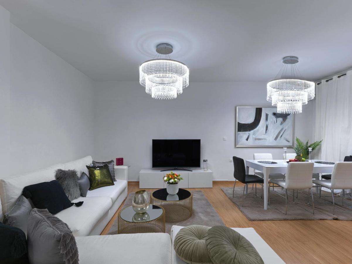 Elegant Apartment In Glyfada 아테네 외부 사진