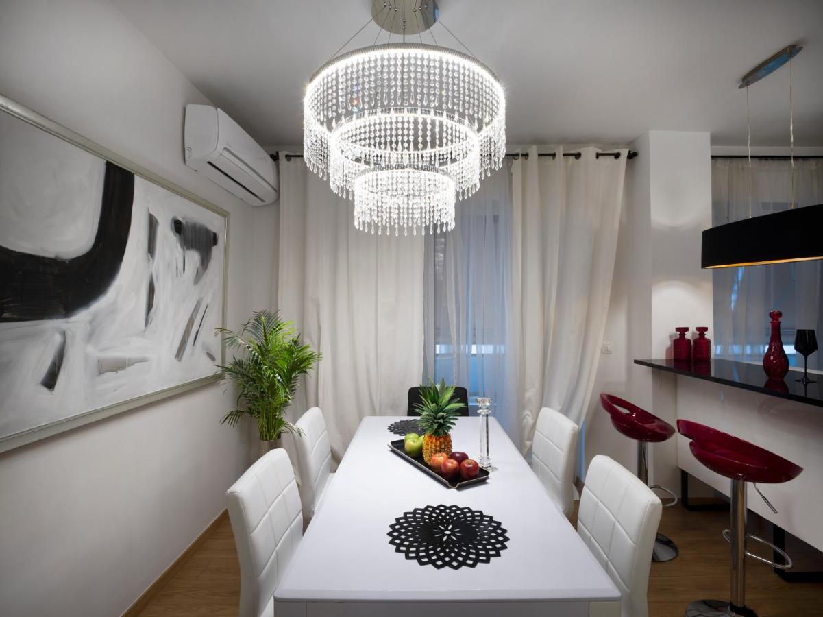 Elegant Apartment In Glyfada 아테네 외부 사진